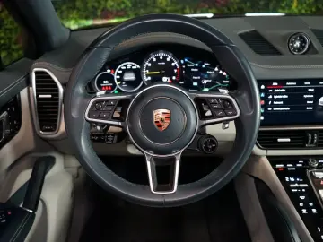 PORSCHE Cayenne E-HYBRID 360 PANO TOW PASM 69.372€ NETTO