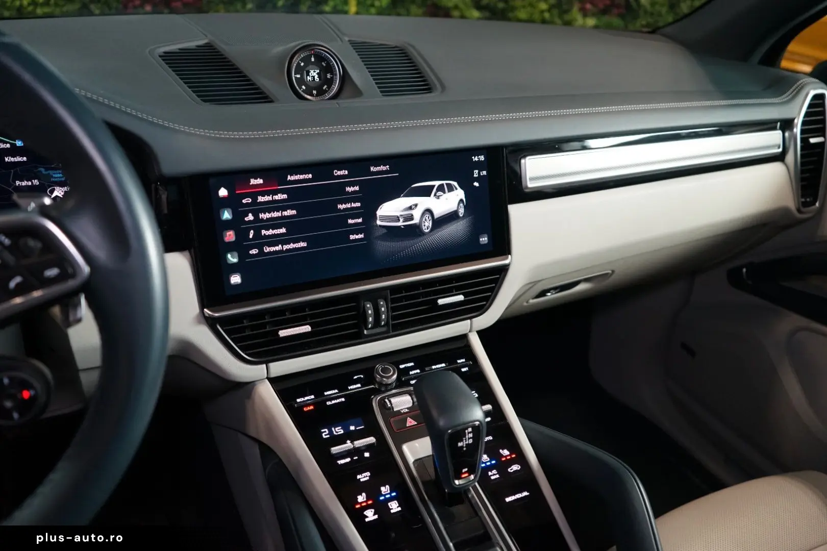 PORSCHE Cayenne E-HYBRID 360 PANO TOW PASM 69.372€ NETTO