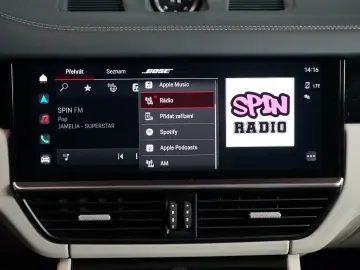 PORSCHE Cayenne E-HYBRID 360 PANO TOW PASM 69.372€ NETTO