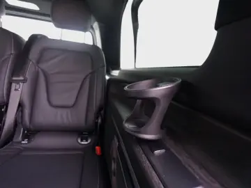 MERCEDES-BENZ V 300 AVANTGARDE 4MATIC lang Standh. 3&hellip;