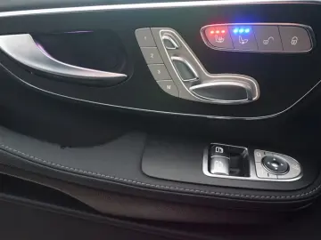 MERCEDES-BENZ V 300 AVANTGARDE 4MATIC lang Standh. 3&hellip;