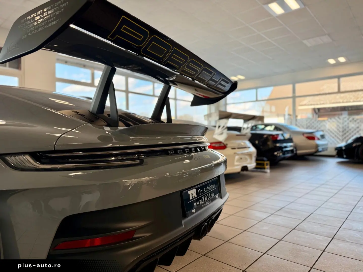 PORSCHE 911 992 GT3 RS Weissach   PCCB   LIFT   APPROVED