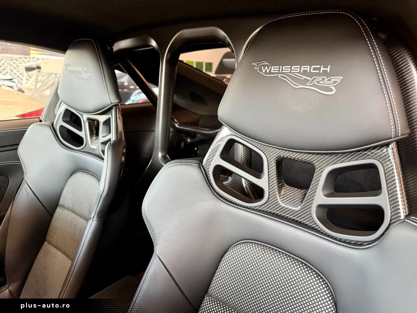 PORSCHE 911 992 GT3 RS Weissach   PCCB   LIFT   APPROVED