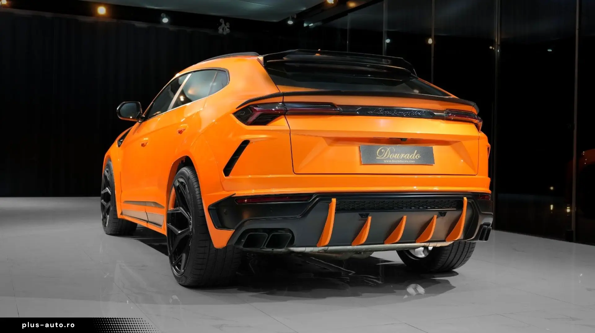 LAMBORGHINI Urus Novitec