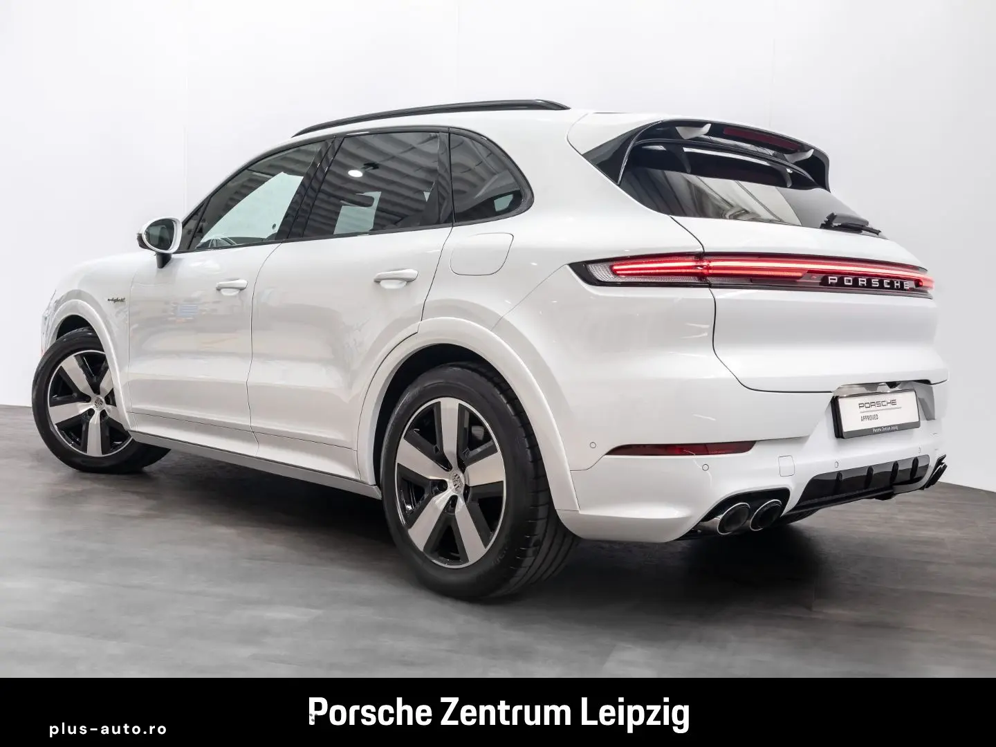 PORSCHE Cayenne E-Hybrid SportDesign Sportabgas InnoDriv