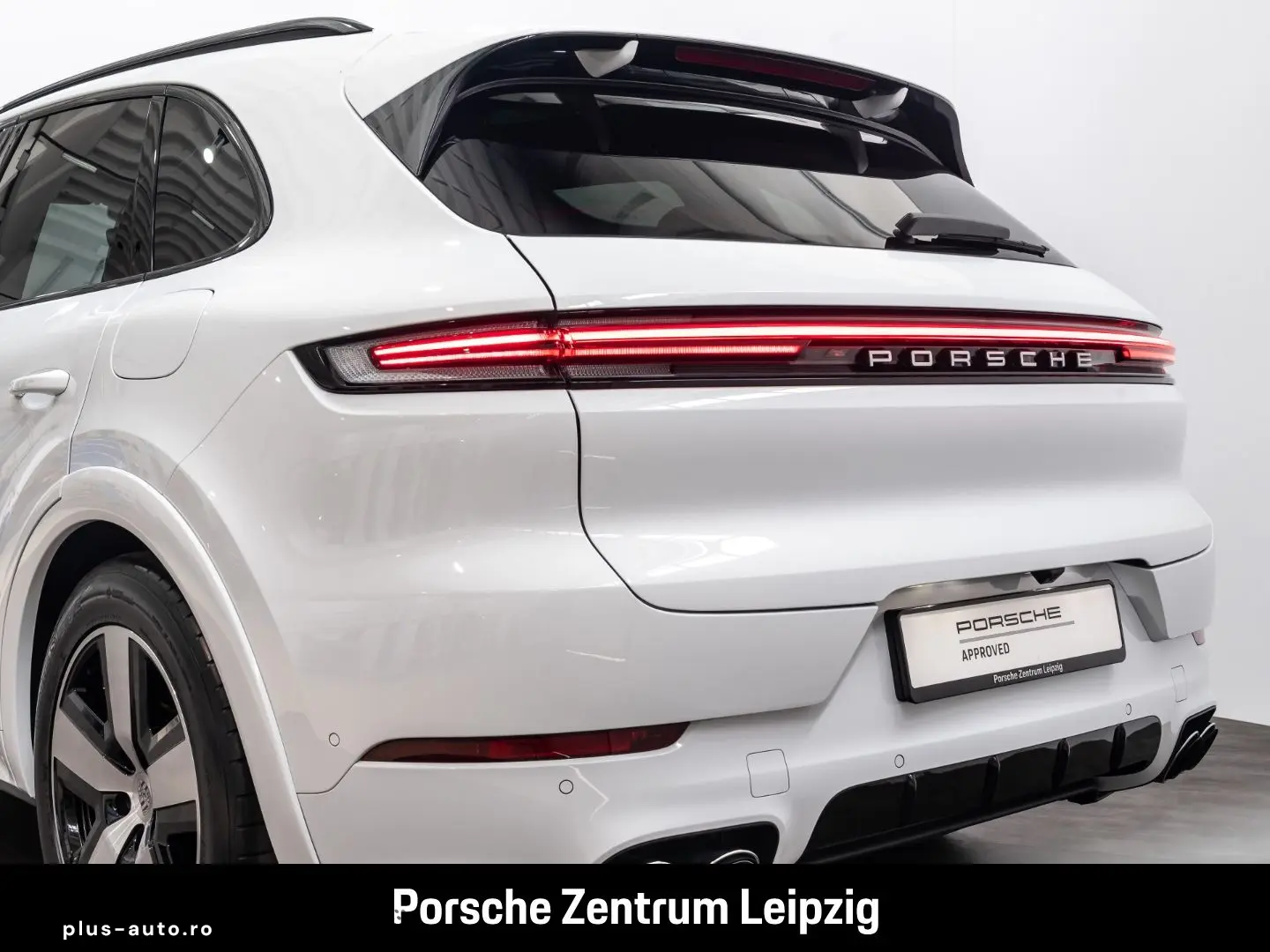 PORSCHE Cayenne E-Hybrid SportDesign Sportabgas InnoDriv