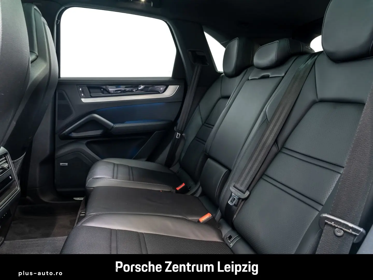 PORSCHE Cayenne E-Hybrid SportDesign Sportabgas InnoDriv