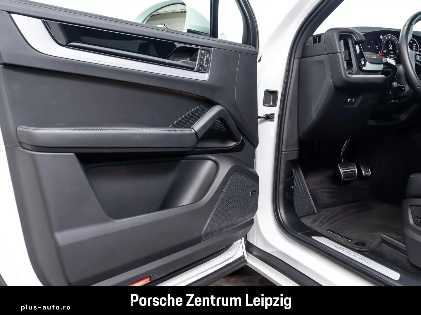 PORSCHE Cayenne E-Hybrid SportDesign Sportabgas InnoDriv