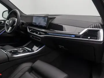 BMW X5 M60i Panorama H K DAB HUD 360  Komfort 22Zoll