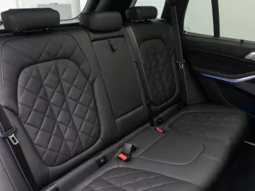 BMW X5 M60i Panorama H K DAB HUD 360  Komfort 22Zoll