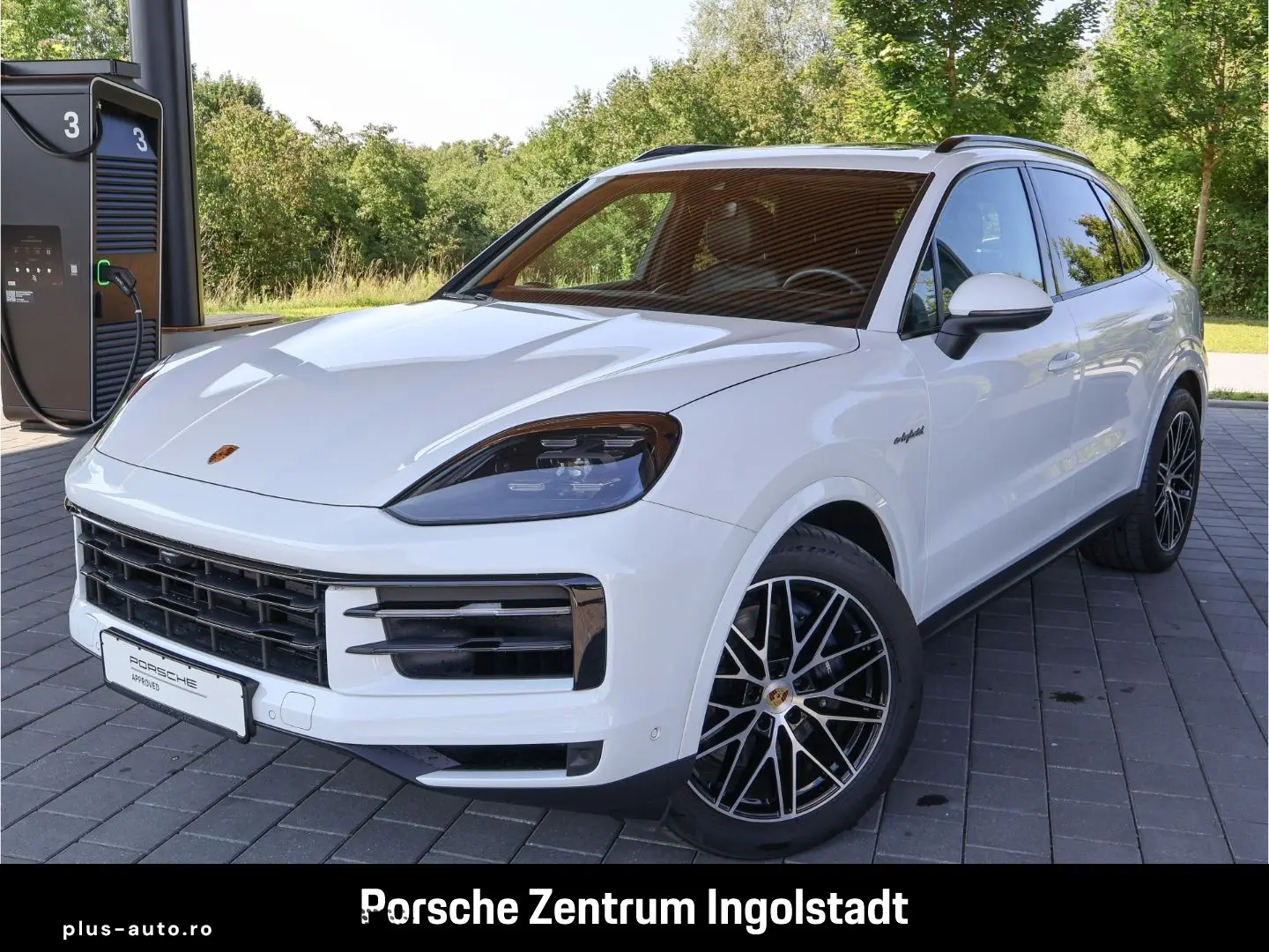 PORSCHE Cayenne E-Hybrid  Panorama  Luftfederung  Surrou