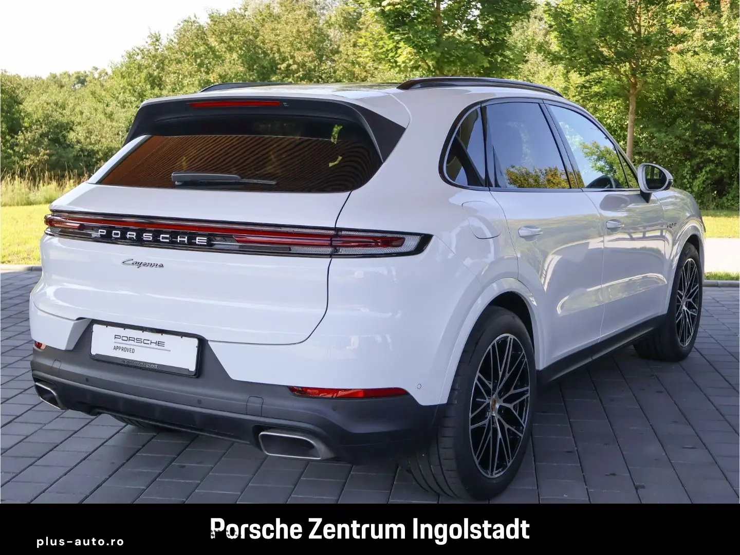 PORSCHE Cayenne E-Hybrid  Panorama  Luftfederung  Surrou