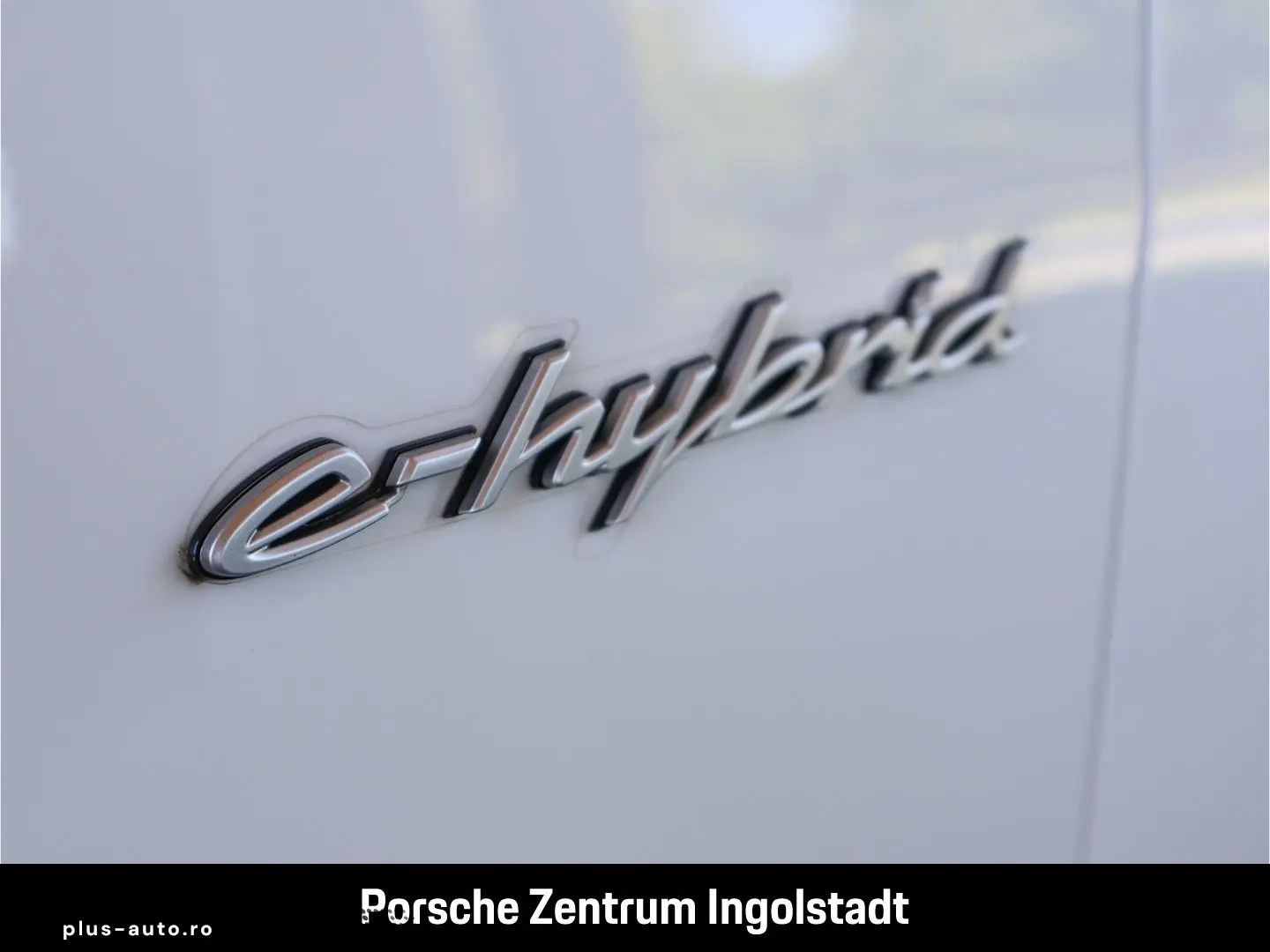 PORSCHE Cayenne E-Hybrid  Panorama  Luftfederung  Surrou