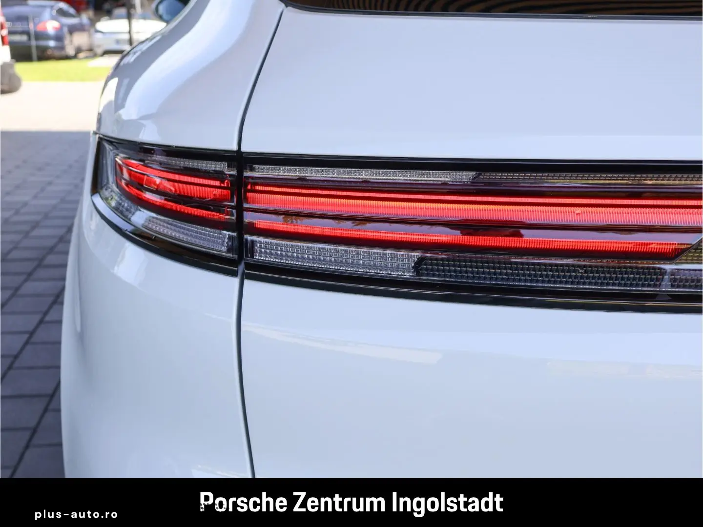 PORSCHE Cayenne E-Hybrid  Panorama  Luftfederung  Surrou