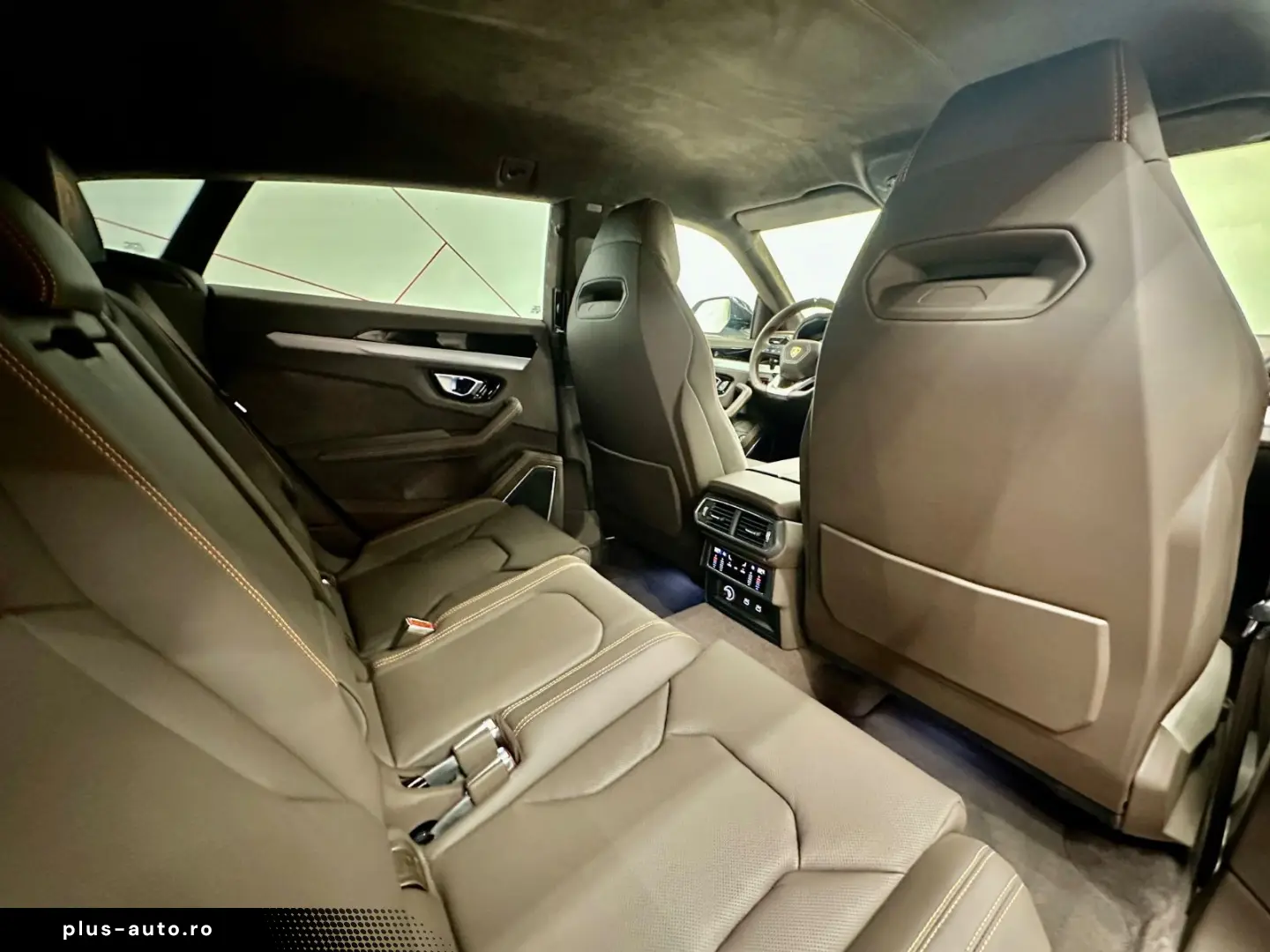 LAMBORGHINI Urus S AKRAPOVIC SPECIALMATT STOCK HUD NETTO