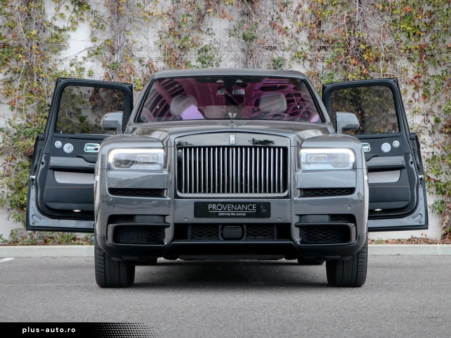 ROLLS ROYCE Cullinan Black Badge
