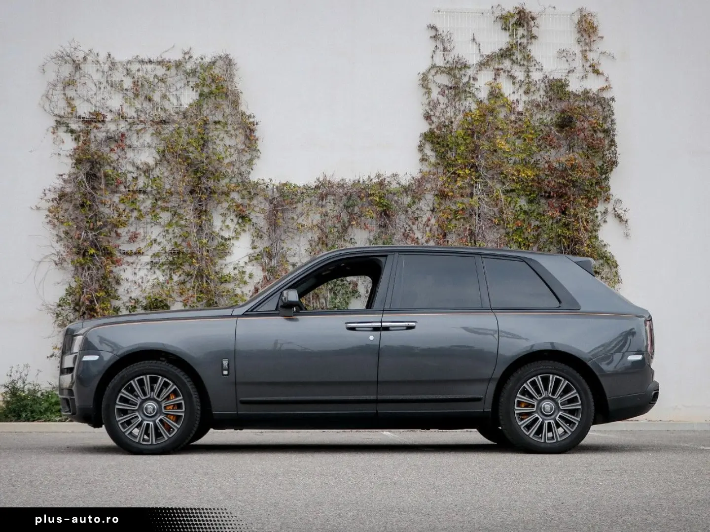 ROLLS ROYCE Cullinan Black Badge