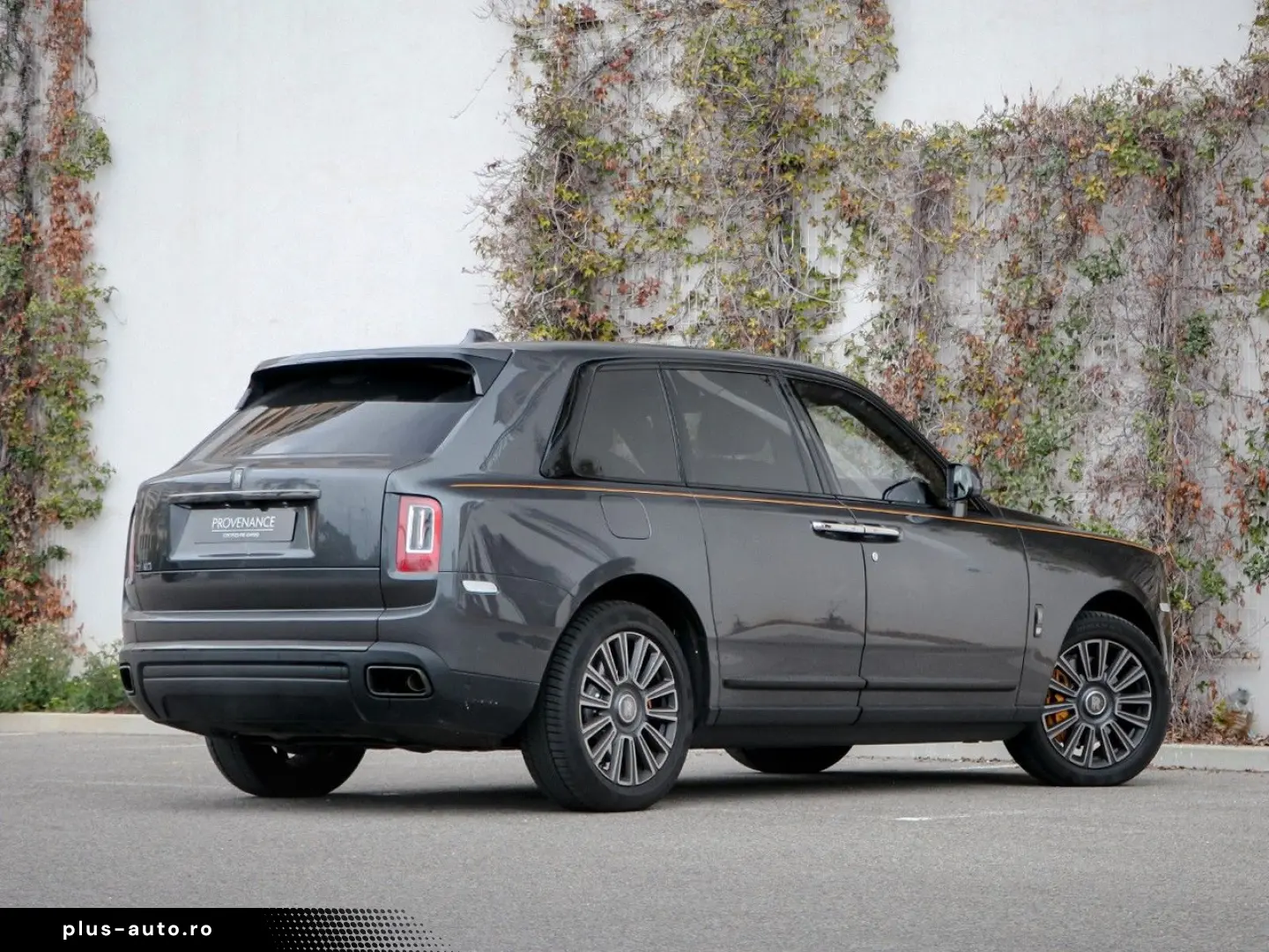 ROLLS ROYCE Cullinan Black Badge