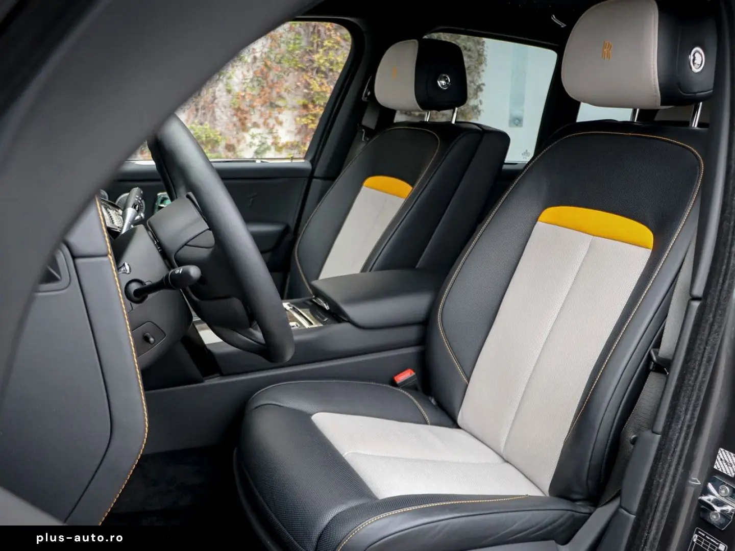 ROLLS ROYCE Cullinan Black Badge