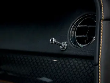 ROLLS ROYCE Cullinan Black Badge