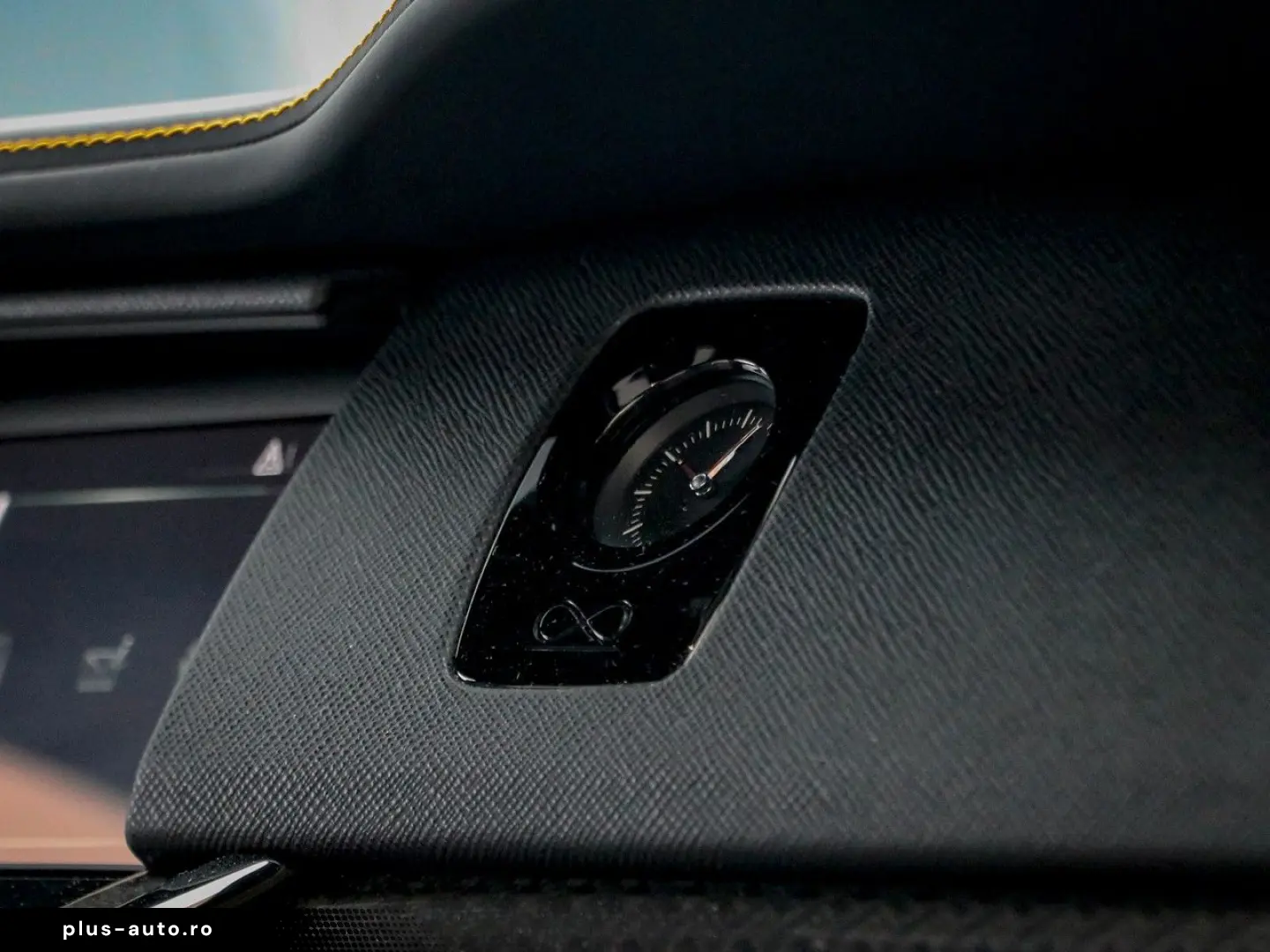 ROLLS ROYCE Cullinan Black Badge