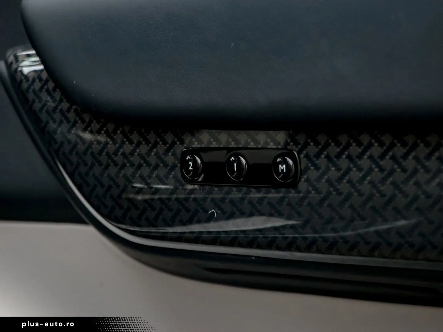 ROLLS ROYCE Cullinan Black Badge