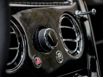 ROLLS ROYCE Cullinan Black Badge