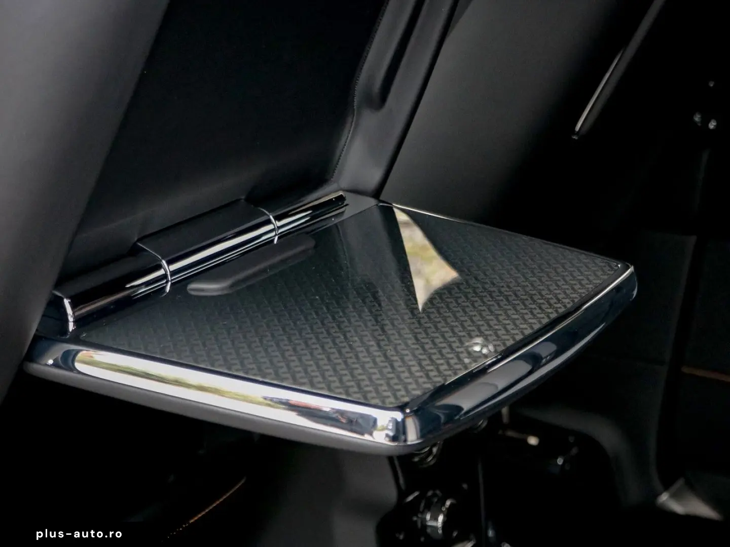 ROLLS ROYCE Cullinan Black Badge