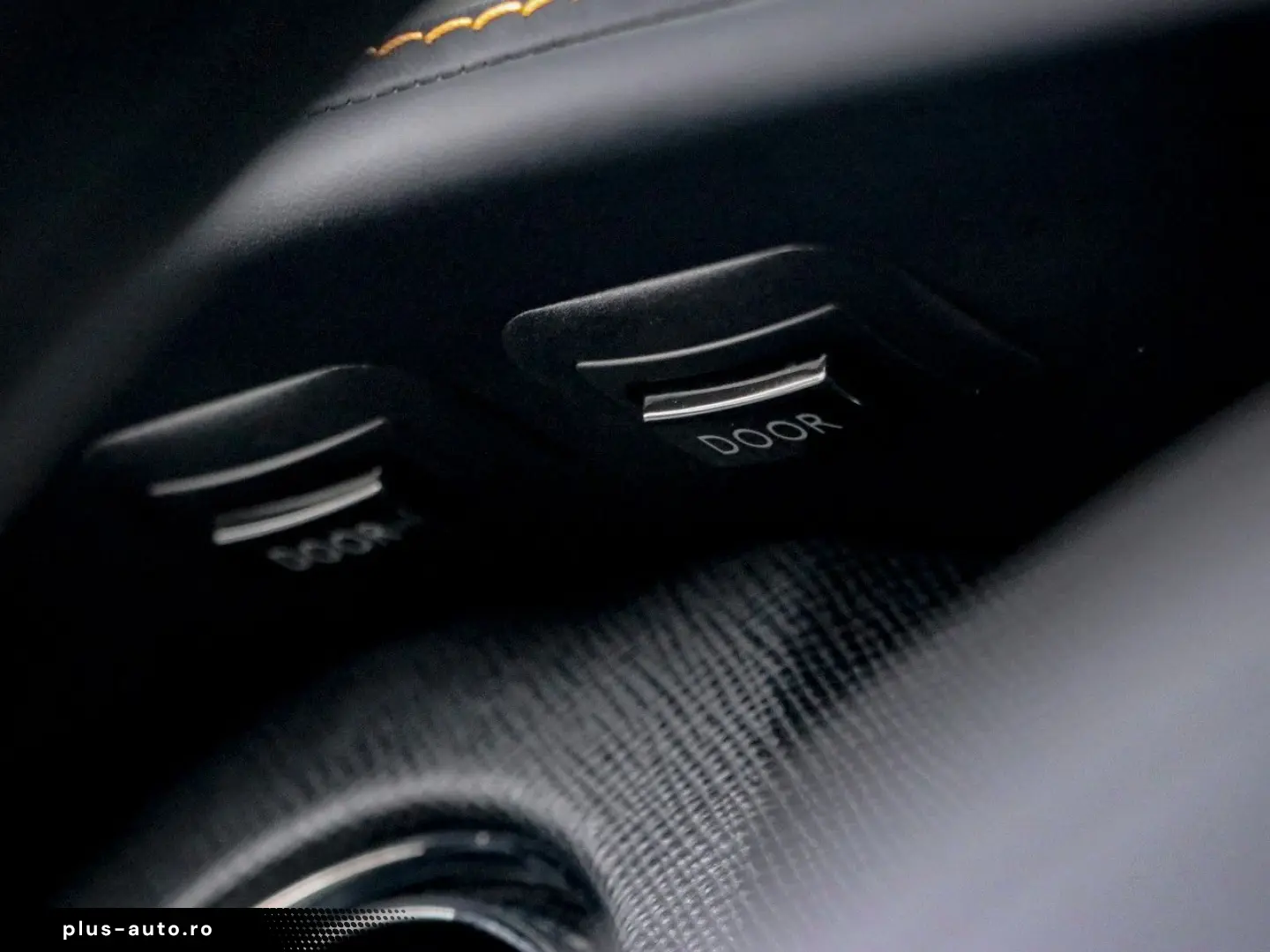 ROLLS ROYCE Cullinan Black Badge