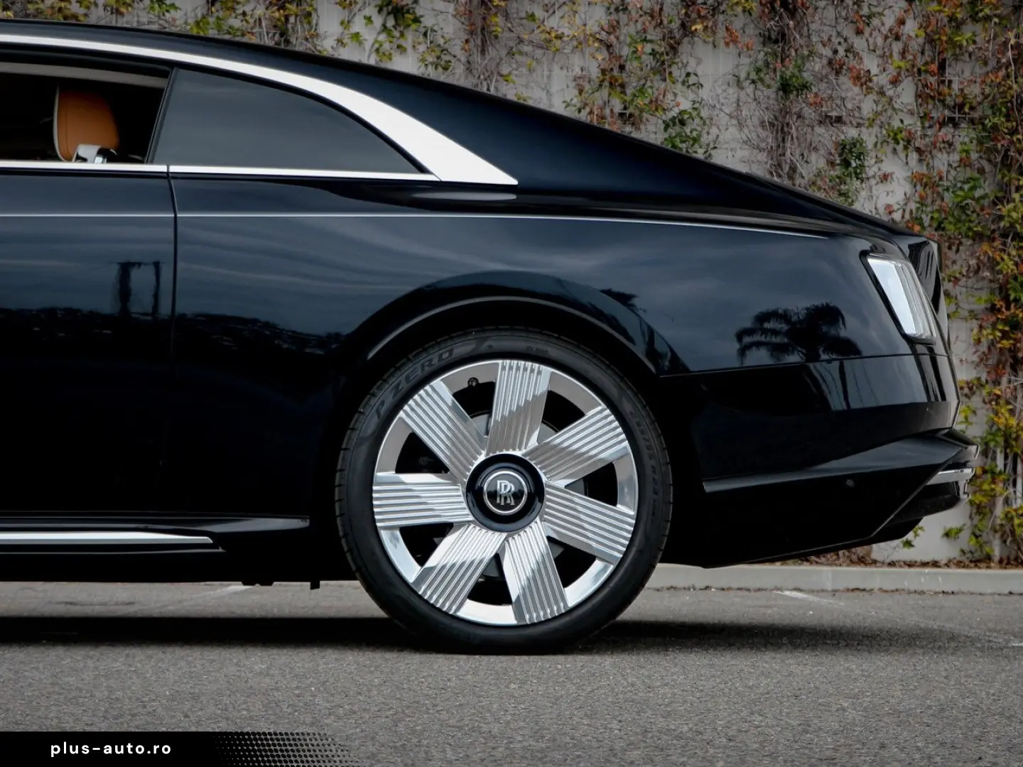 ROLLS ROYCE Spectre Silver Badge