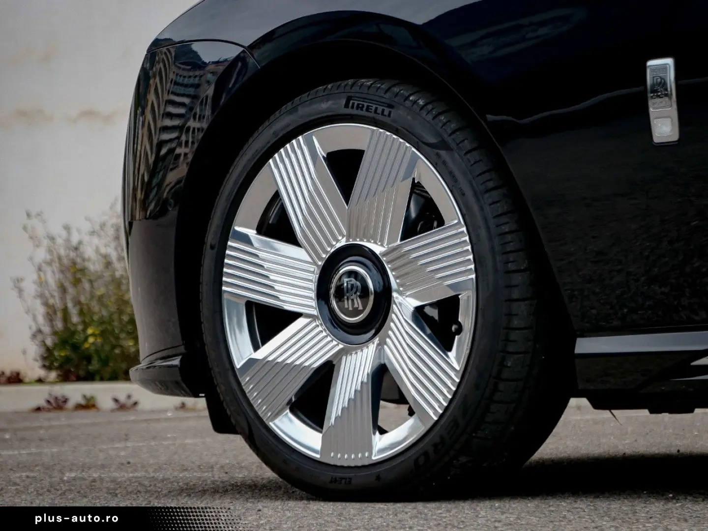 ROLLS ROYCE Spectre Silver Badge