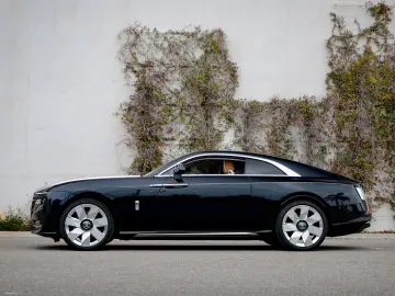 ROLLS ROYCE Spectre Silver Badge
