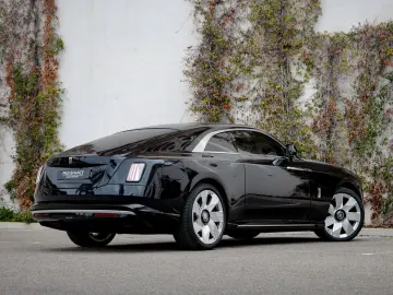 ROLLS ROYCE Spectre Silver Badge