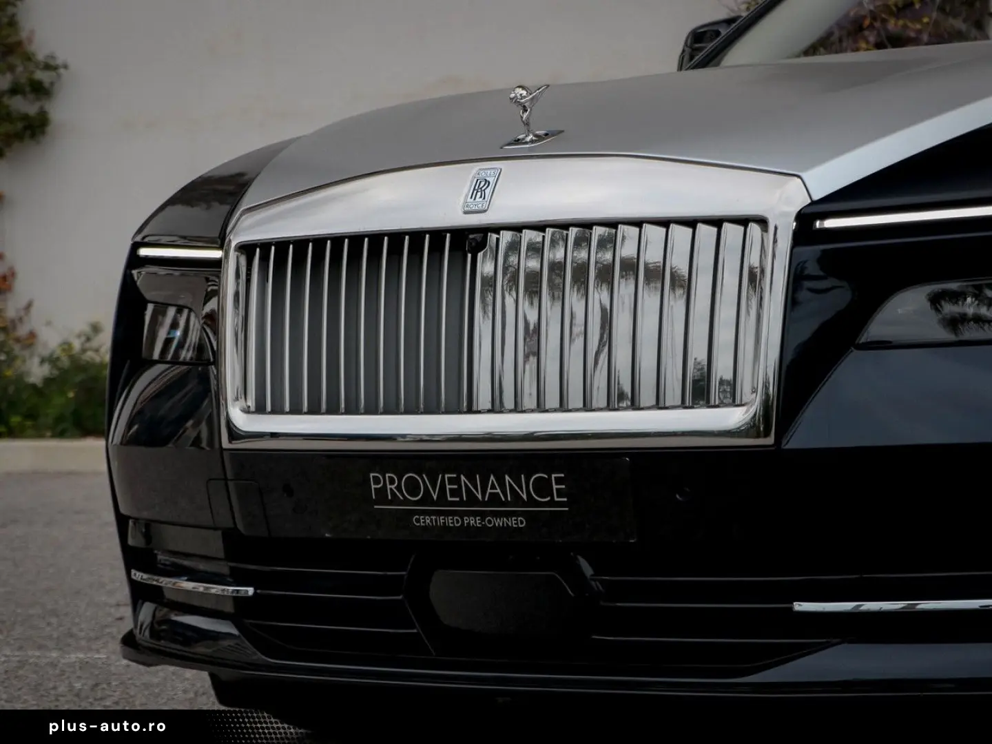 ROLLS ROYCE Spectre Silver Badge