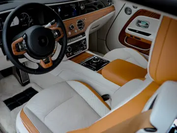 ROLLS ROYCE Spectre Silver Badge