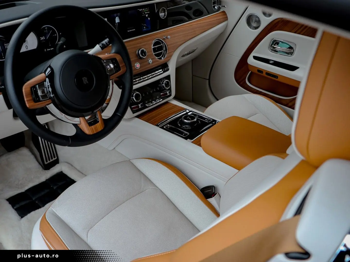 ROLLS ROYCE Spectre Silver Badge