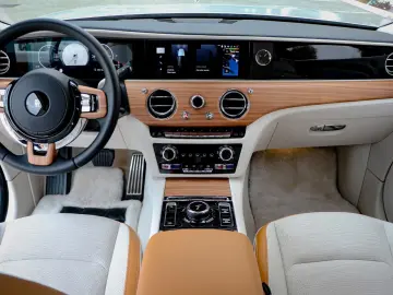 ROLLS ROYCE Spectre Silver Badge