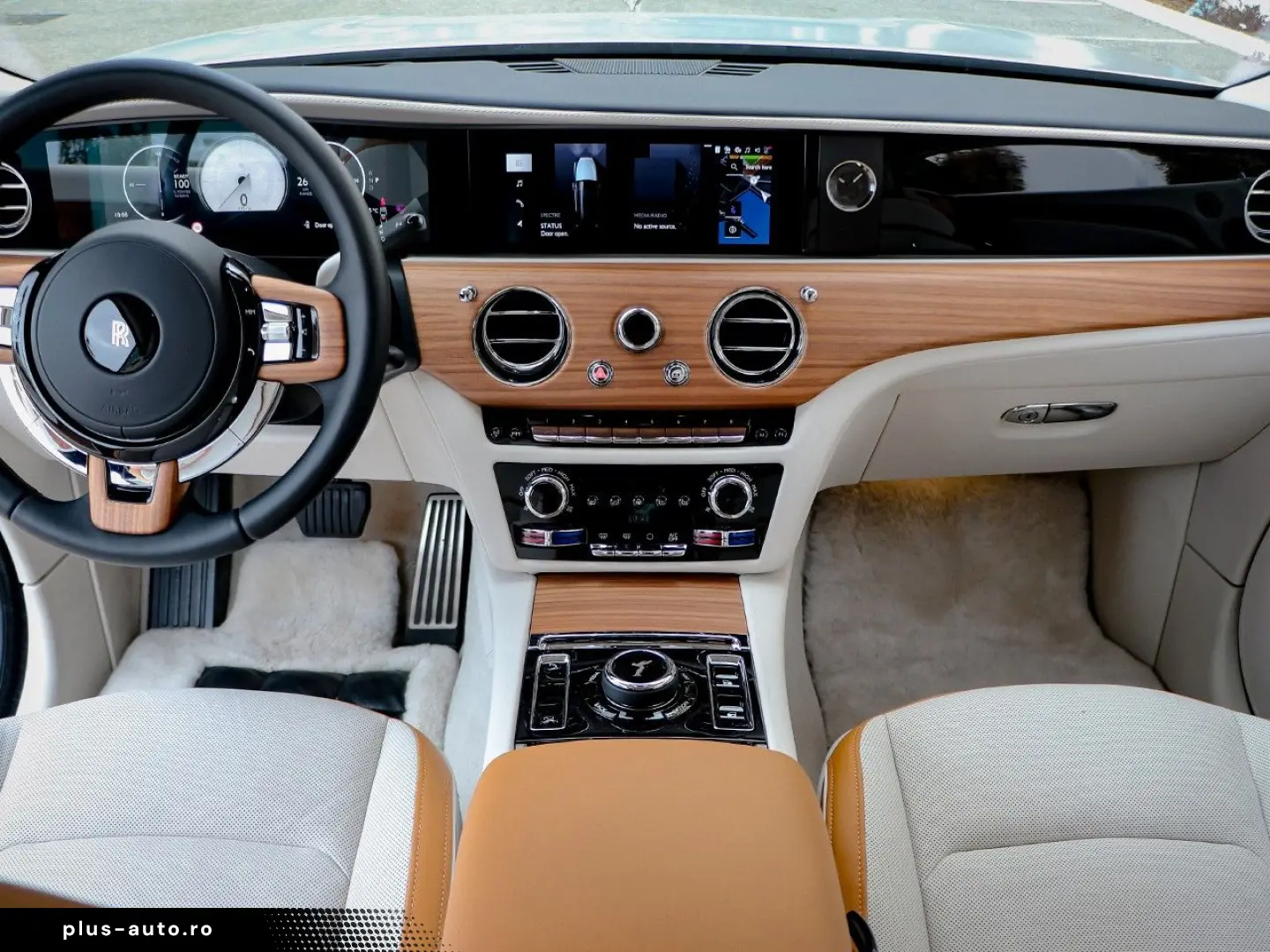 ROLLS ROYCE Spectre Silver Badge