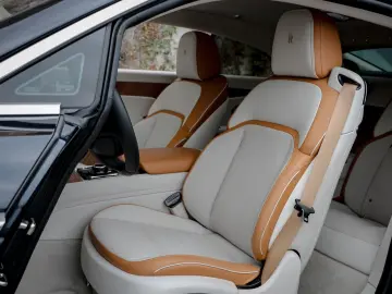 ROLLS ROYCE Spectre Silver Badge