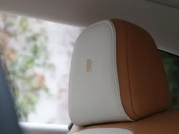 ROLLS ROYCE Spectre Silver Badge