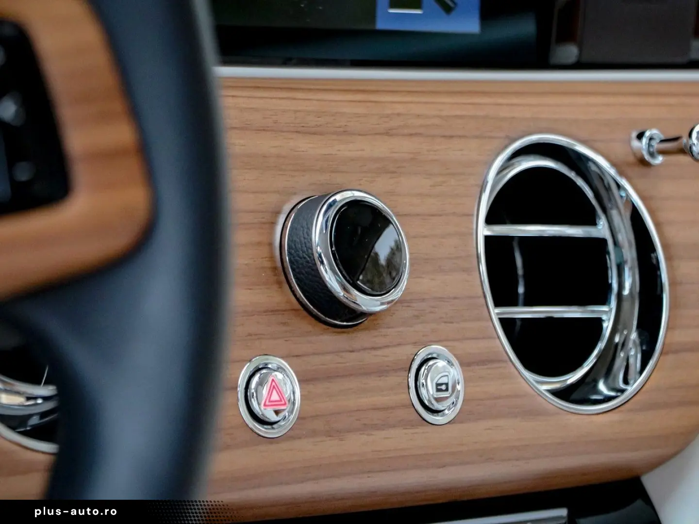 ROLLS ROYCE Spectre Silver Badge