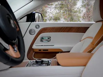 ROLLS ROYCE Spectre Silver Badge