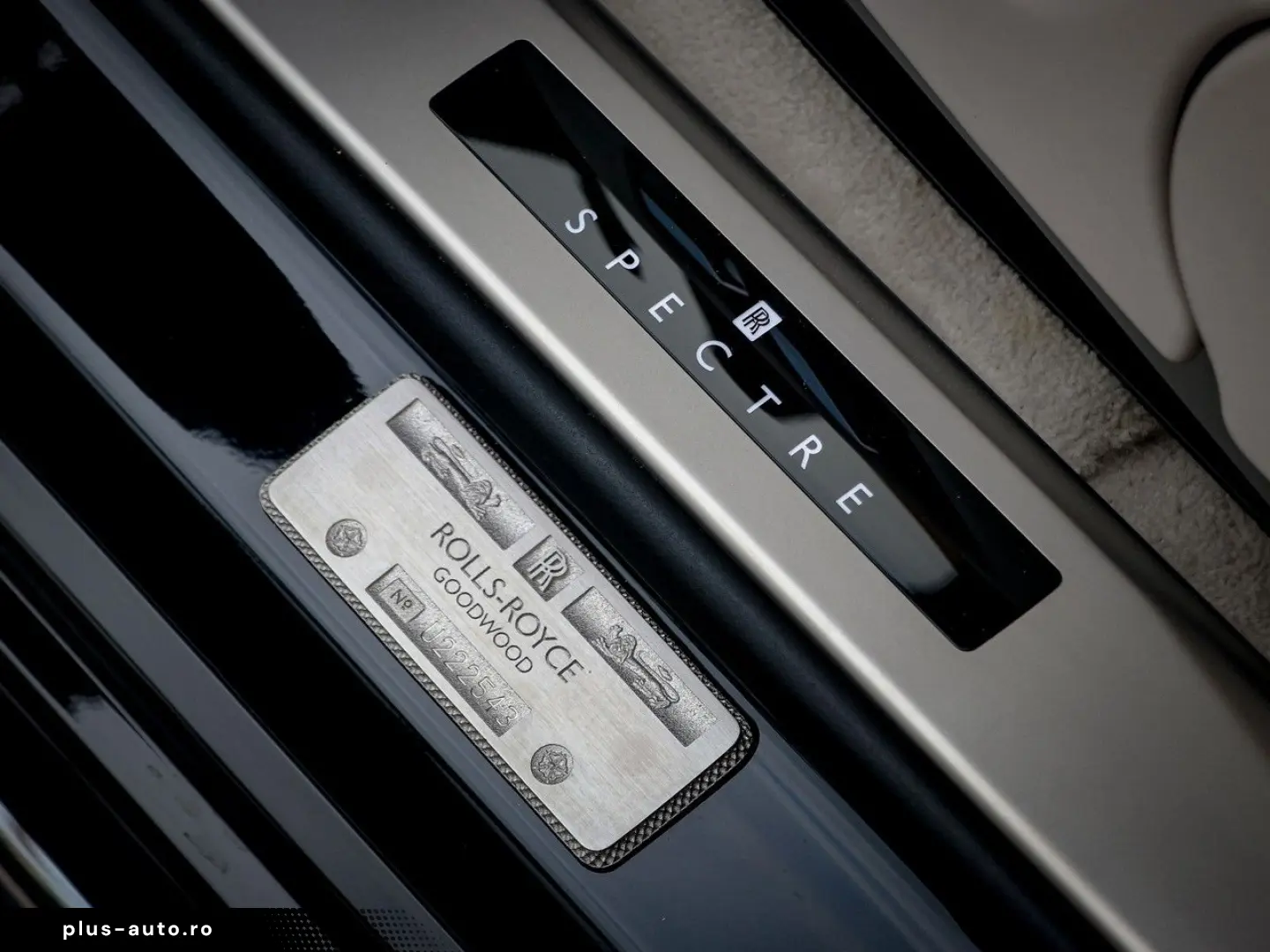 ROLLS ROYCE Spectre Silver Badge