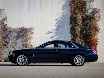 ROLLS ROYCE Ghost -