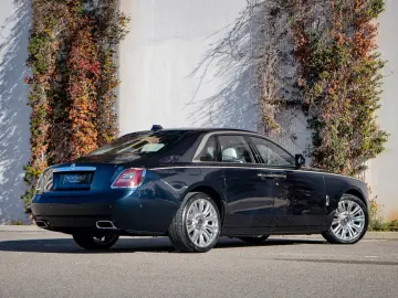 ROLLS ROYCE Ghost -