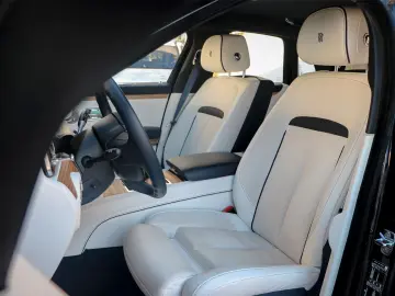 ROLLS ROYCE Ghost -