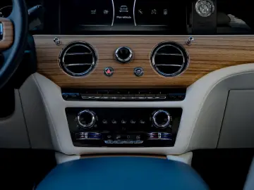 ROLLS ROYCE Ghost -