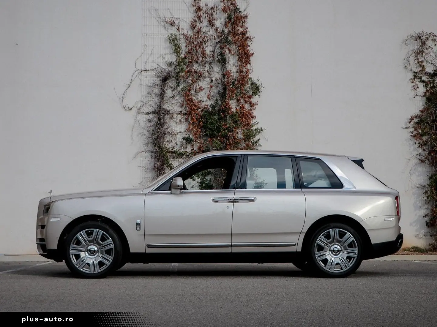 ROLLS ROYCE Cullinan -