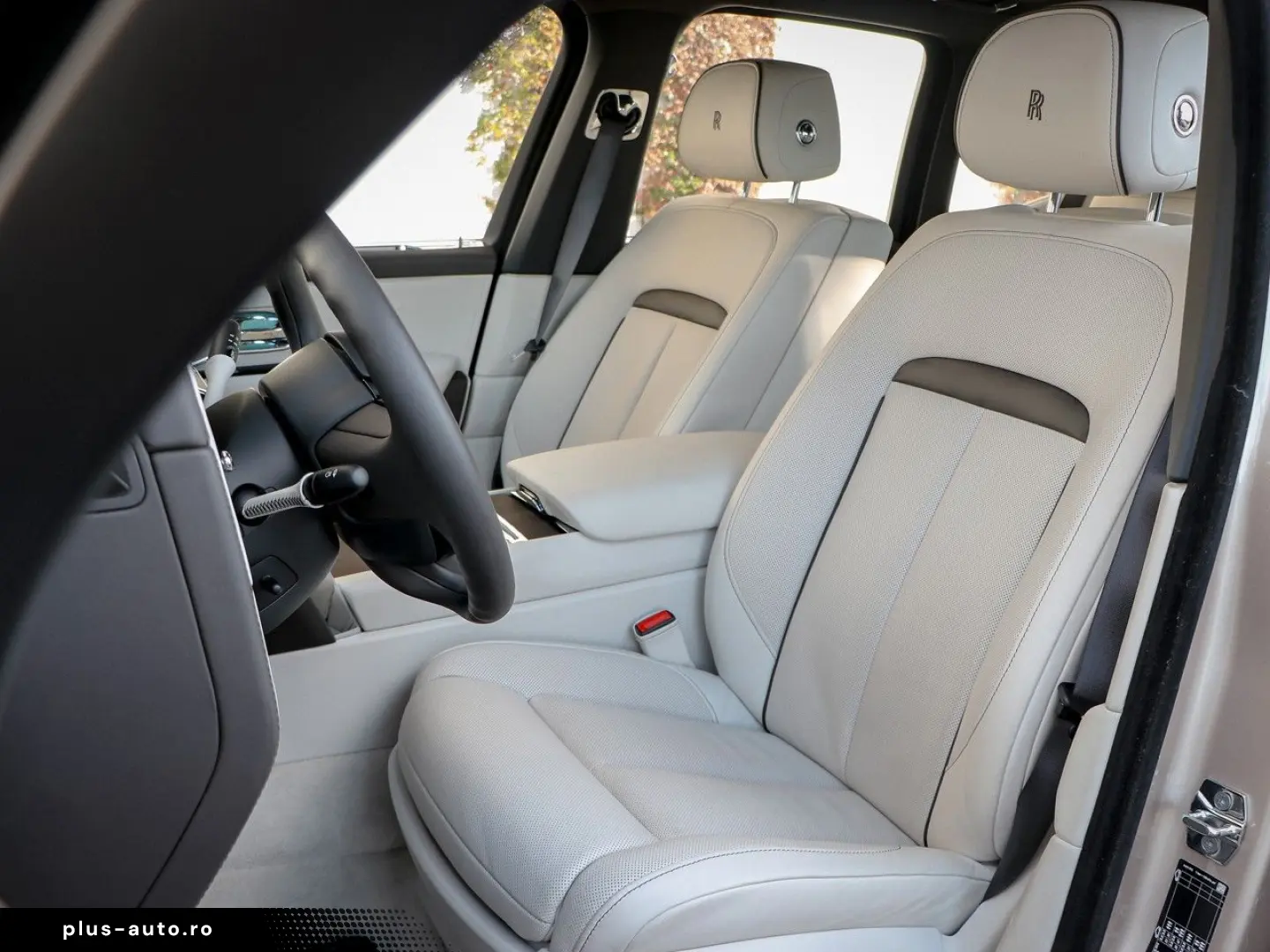 ROLLS ROYCE Cullinan -