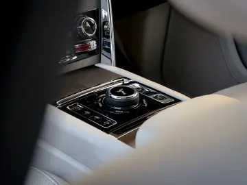 ROLLS ROYCE Cullinan -